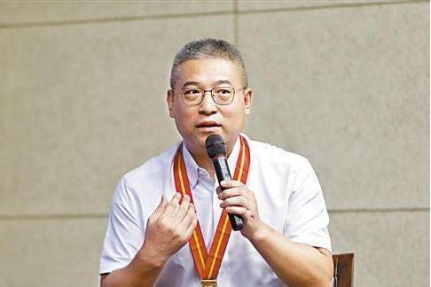 曹曉軍(廣州捷運集團黨委副書記) 曹曉軍(廣州捷運集團黨委副書記)