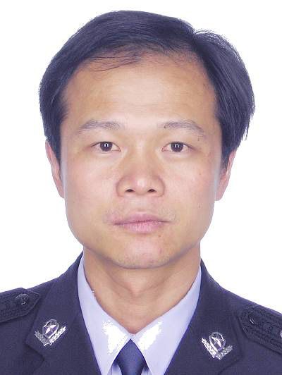 徐建軍(湖南省岳陽市湘陰縣紀委監委派駐縣公安局紀檢監察組組長、縣公安局黨委委員、一級警長) 徐建軍(湖南省岳陽市湘陰縣紀委監委派駐縣公安局紀檢監察組組長、縣公安局黨委委員、一級警長)