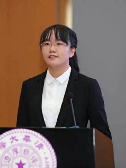 張晨(清華大學計算機系學生) 張晨(清華大學計算機系學生)