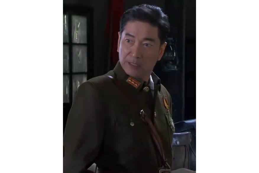 裴慶(戰爭感情劇《彼岸1945》中的角色) 裴慶(戰爭感情劇《彼岸1945》中的角色)