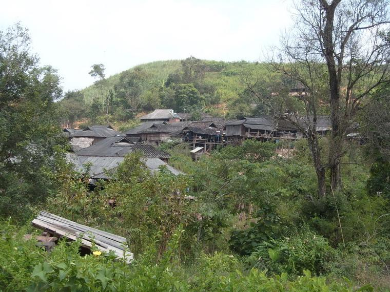 蚌弄村