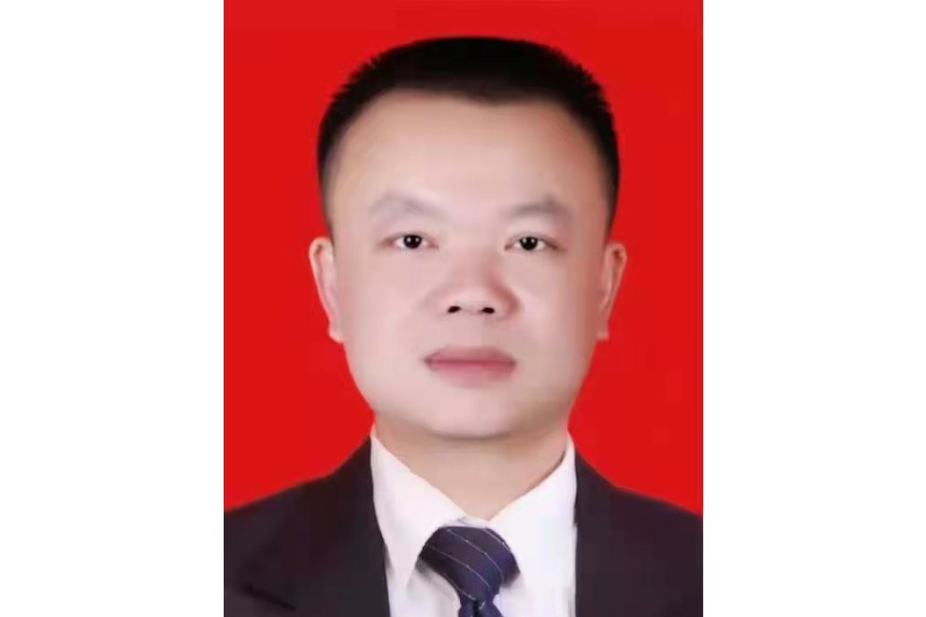 汪良柱(瀏陽市龍伏鎮黨委委員、政法委員) 汪良柱(瀏陽市龍伏鎮黨委委員、政法委員)