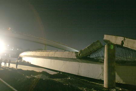 昆明立交橋坍塌事件