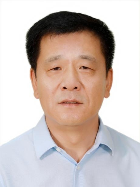劉永(內蒙古自治區菸草專賣局(公司)黨組成員、副總經理) 劉永(內蒙古自治區菸草專賣局(公司)黨組成員、副總經理)