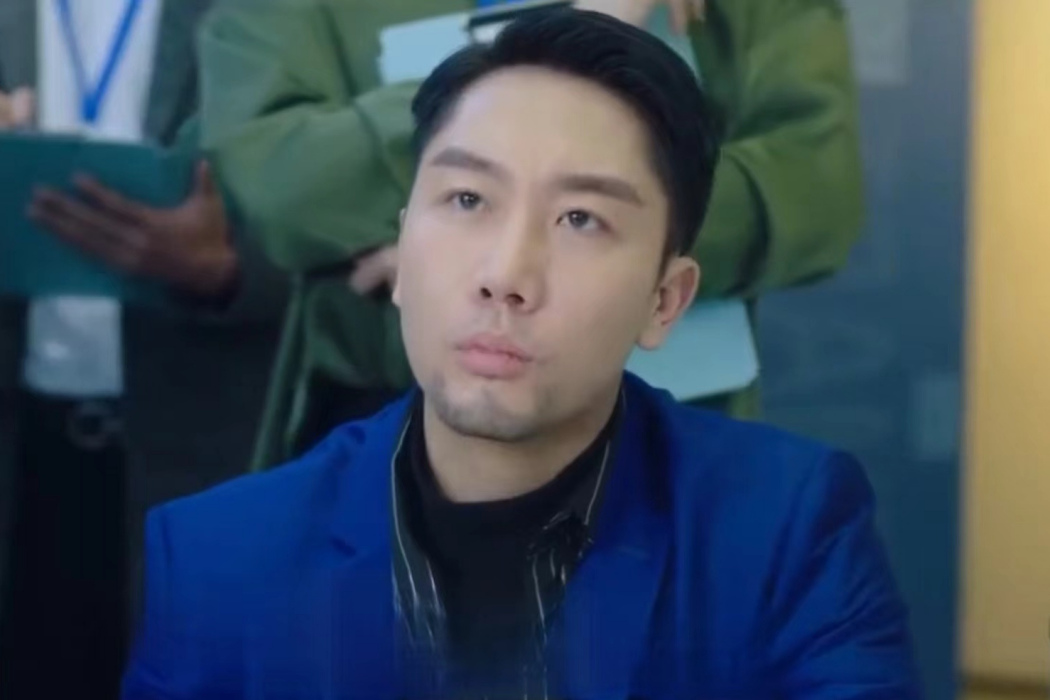 Harry(都市情感劇《舉杯暢飲的姐姐們》中的角色) Harry(都市情感劇《舉杯暢飲的姐姐們》中的角色)