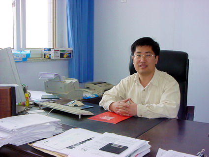燕山大學教授劉日平