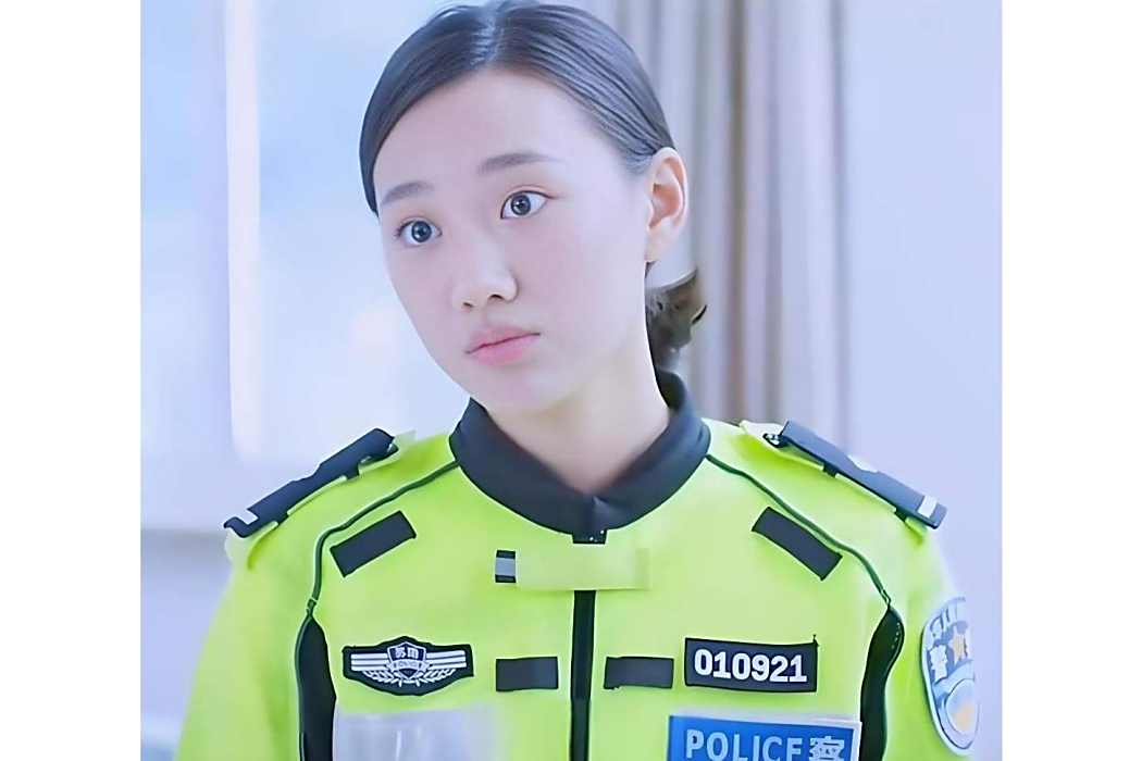 夏海蓉(公安刑偵劇《臥底警花》中的女主角) 夏海蓉(公安刑偵劇《臥底警花》中的女主角)
