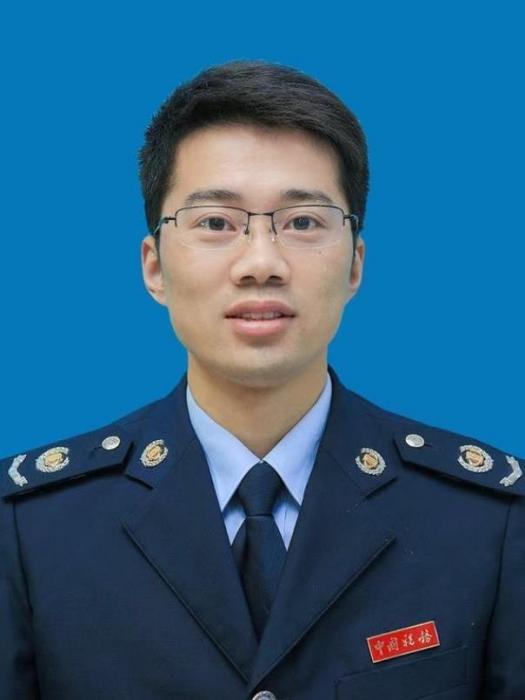 徐志強(國家稅務總局太和縣稅務局黨委委員、紀檢組組長) 徐志強(國家稅務總局太和縣稅務局黨委委員、紀檢組組長)