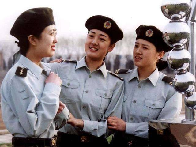 中國人民解放軍1999式軍服(99式軍服)