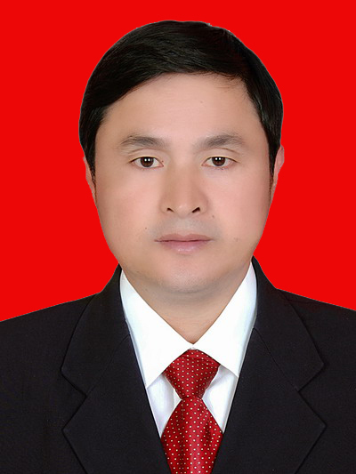 尹建芳 尹建芳