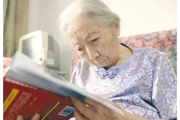 吳健(夏明翰外甥女、魯迅美術學院原黨委書記) 吳健(夏明翰外甥女、魯迅美術學院原黨委書記)