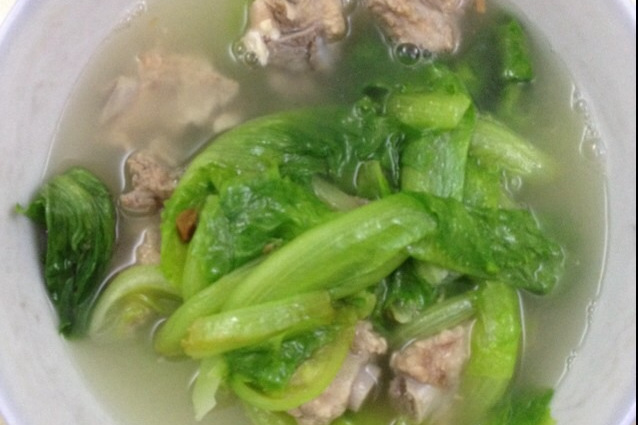 排骨生菜湯 排骨生菜湯