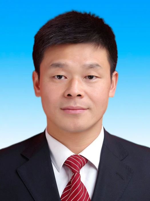 張志(樂山市農業農村局黨組成員、市農業科學研究院院長) 張志(樂山市農業農村局黨組成員、市農業科學研究院院長)