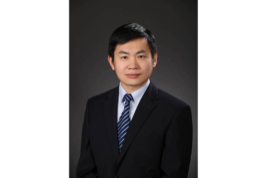 楊錚(清華大學軟體學院副教授、IEEE Fellow) 楊錚(清華大學軟體學院副教授、IEEE Fellow)