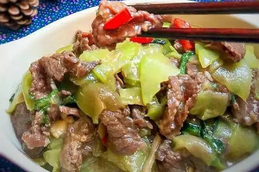 萵筍燒牛腩 萵筍燒牛腩