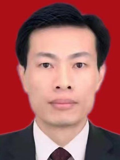 趙春山(廣東省潮州市湘橋區委常委、政法委書記,區人民政府黨組副書記、副區長) 趙春山(廣東省潮州市湘橋區委常委、政法委書記,區人民政府黨組副書記、副區長)