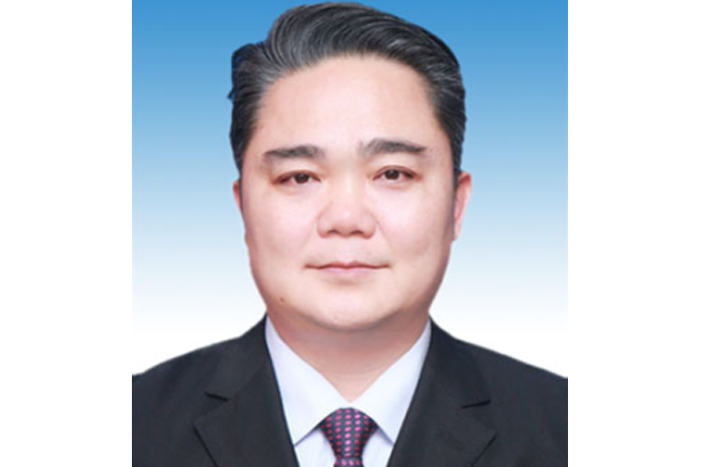 朱海兵(廣東省韶關市始興縣委副書記、三級調研員) 朱海兵(廣東省韶關市始興縣委副書記、三級調研員)