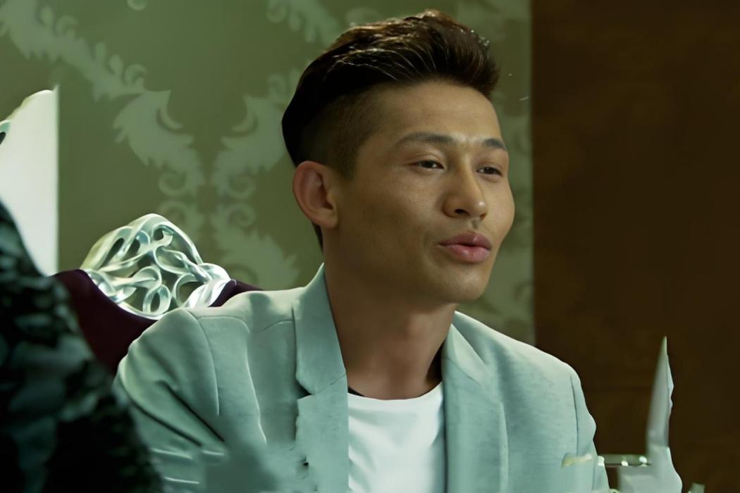 劉天昊(刑偵劇《天亮請睜眼》中的角色) 劉天昊(刑偵劇《天亮請睜眼》中的角色)