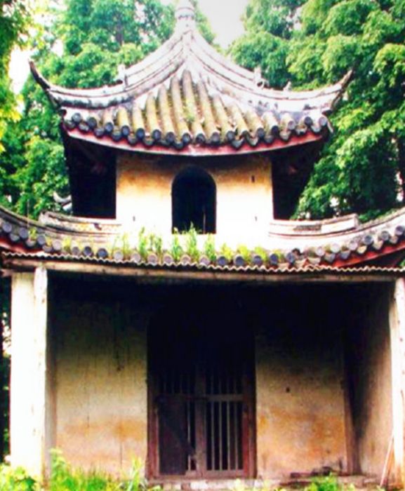 雲山塔 雲山塔