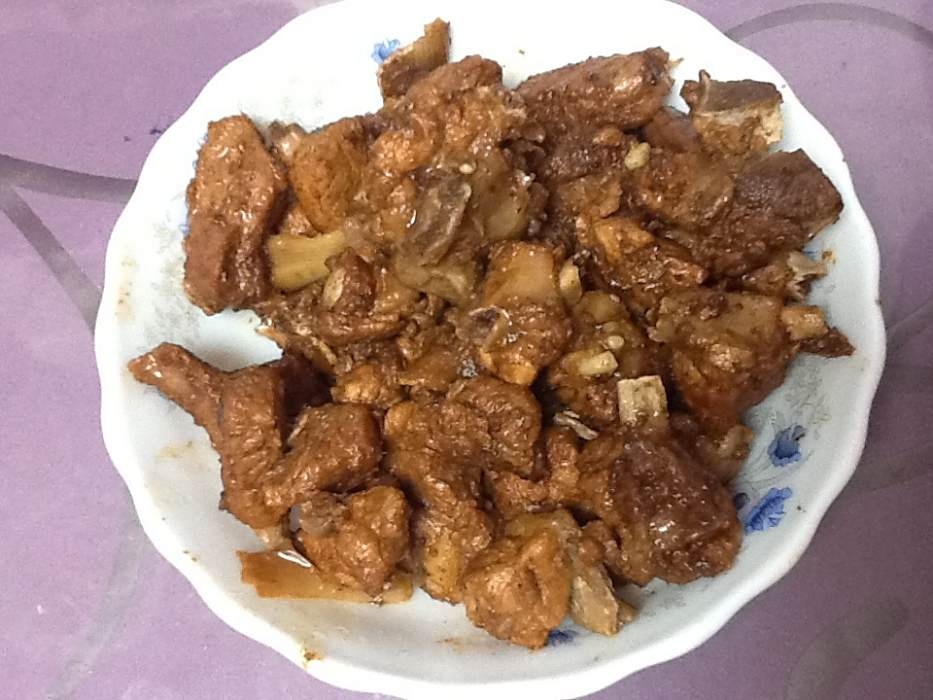鐵板排骨 鐵板排骨