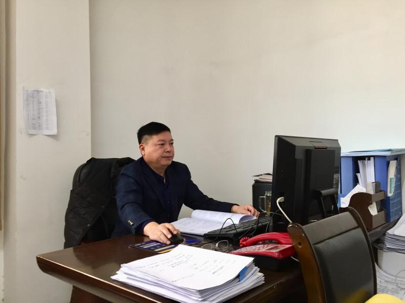 王文(吳忠市城市管理局城市管理科負責人) 王文(吳忠市城市管理局城市管理科負責人)