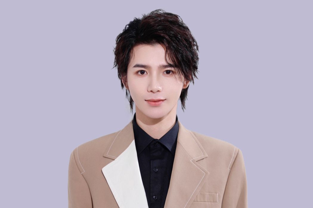 仕偉 仕偉