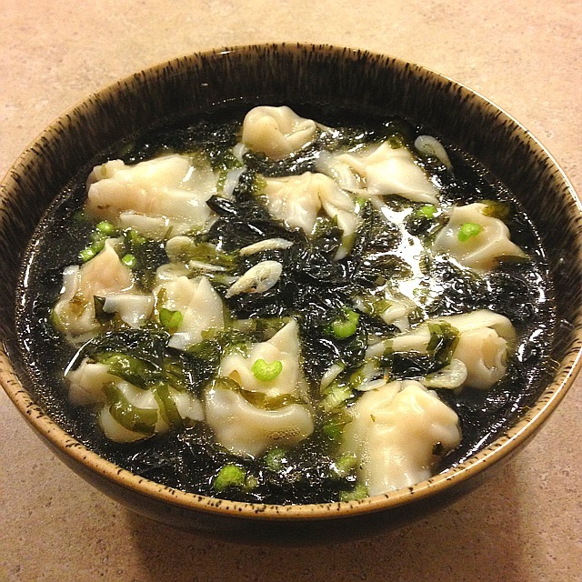 蝦米紫菜豬骨湯