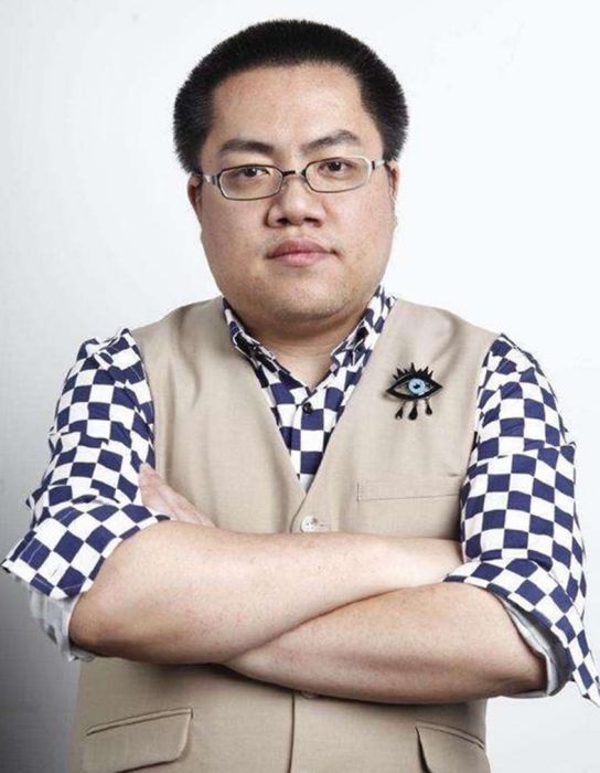 黃旭東(國內知名電子競技專業解說) 黃旭東(國內知名電子競技專業解說)