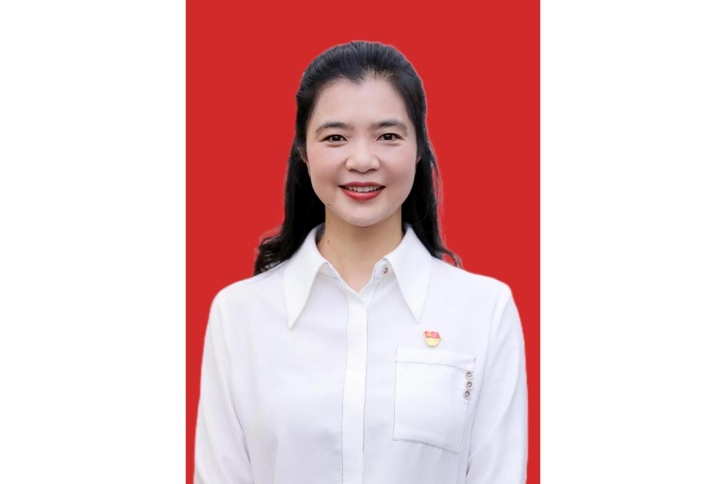 譚愛英 譚愛英