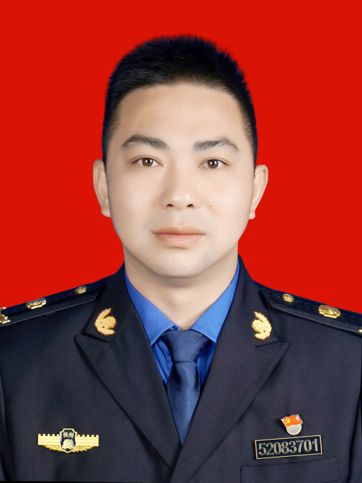 田旭(貴州省黔南布依族苗族自治州長順縣綜合行政執法局黨委委員、綜合行政執法大隊大隊長) 田旭(貴州省黔南布依族苗族自治州長順縣綜合行政執法局黨委委員、綜合行政執法大隊大隊長)