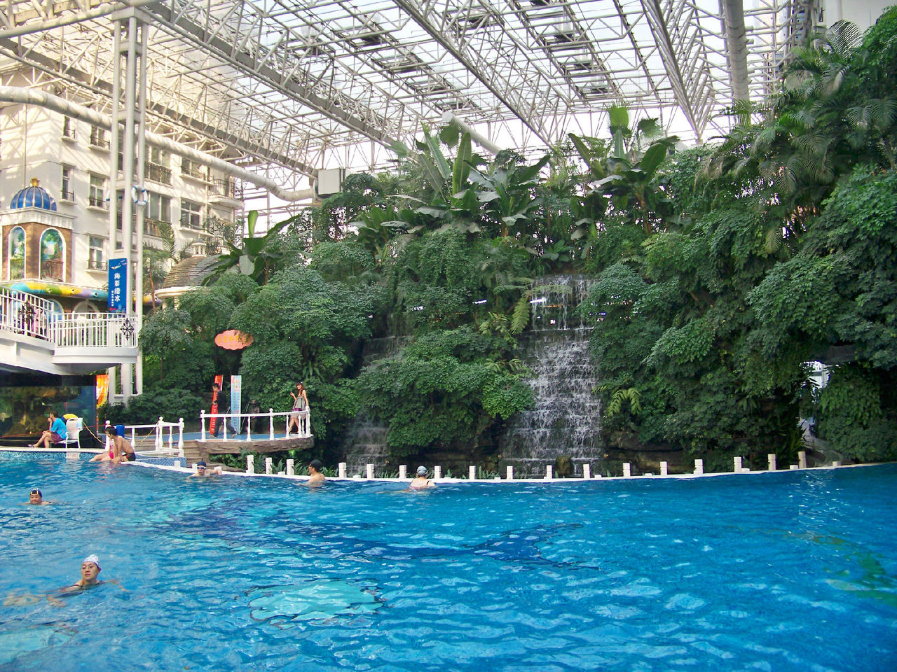 空中花園黃金海岸游泳館