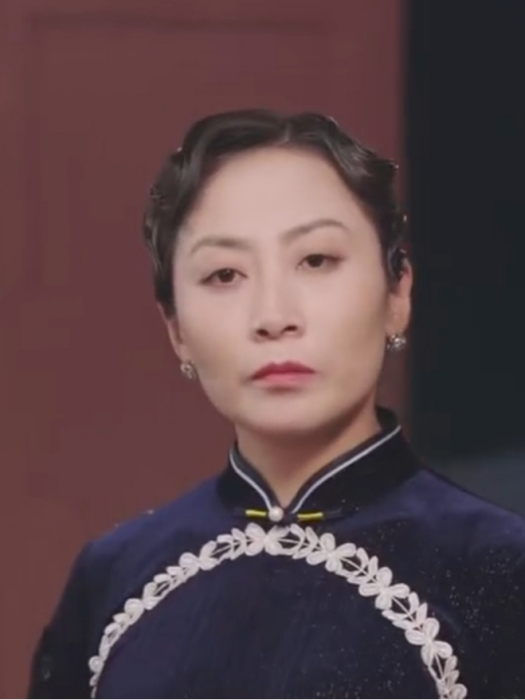 劉淑芳(奇幻浪漫短劇《親愛的契約男友》中的角色) 劉淑芳(奇幻浪漫短劇《親愛的契約男友》中的角色)