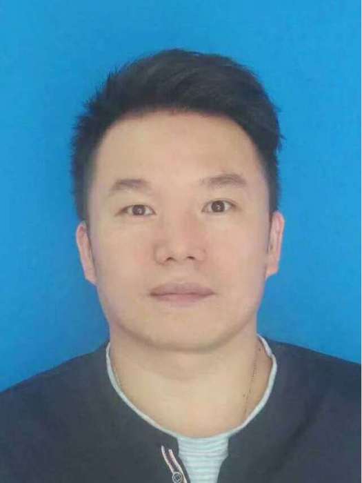 徐章松 徐章松