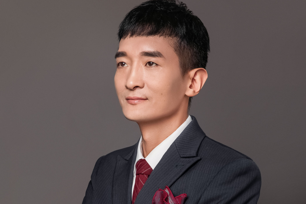 雲飛(中國·星夢·綜藝盛典總導演) 雲飛(中國·星夢·綜藝盛典總導演)