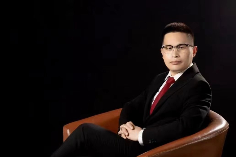 王明海(神筆運宅創始人、董事長兼CEO) 王明海(神筆運宅創始人、董事長兼CEO)