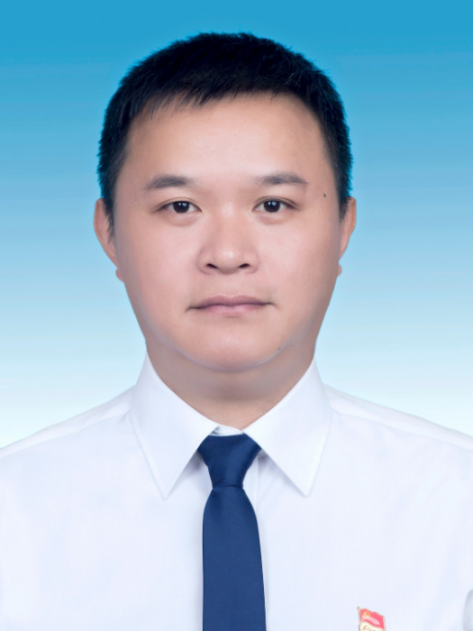 陳軒(浙江省衢州市開化縣自然資源和規劃局局長、黨委委員、書記) 陳軒(浙江省衢州市開化縣自然資源和規劃局局長、黨委委員、書記)