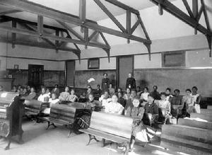 1866年費斯科大學訓練學院的學生與老師合影
