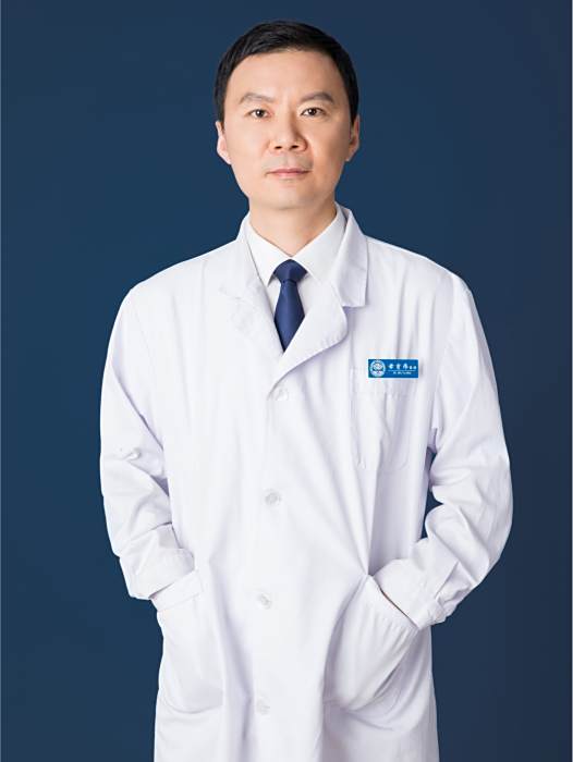 毋育偉 毋育偉