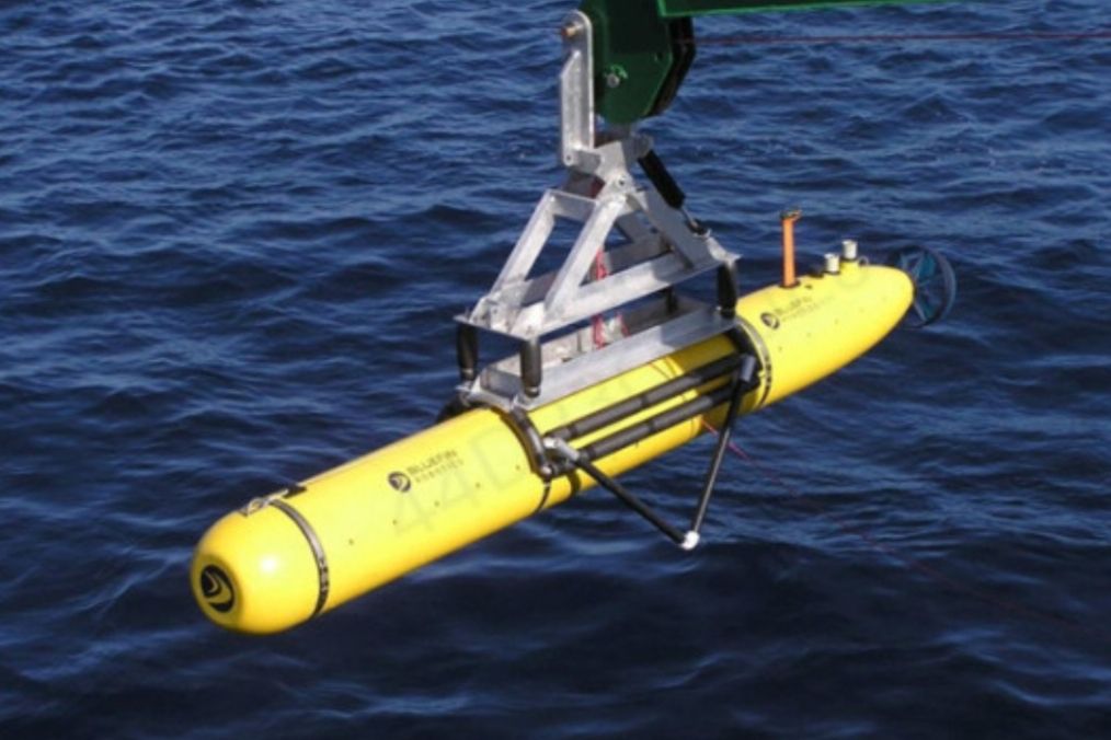 AUV(無纜水下機器人) AUV(無纜水下機器人)