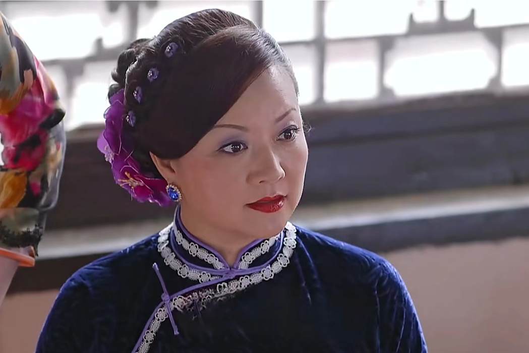 馮香蘭(抗戰劇《憨媳從軍》中的角色) 馮香蘭(抗戰劇《憨媳從軍》中的角色)