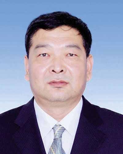 包波(內蒙古自治區第十三屆人民代表大會社會建設委員會原副主任委員) 包波(內蒙古自治區第十三屆人民代表大會社會建設委員會原副主任委員)