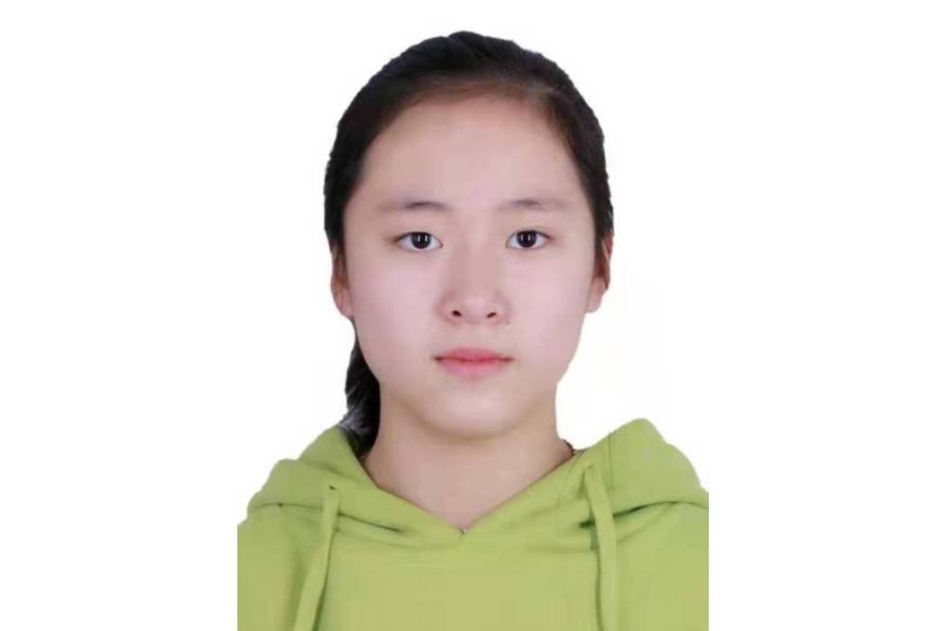 李晨綺 李晨綺