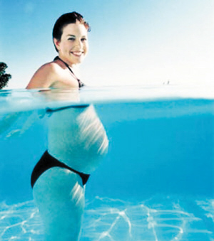 孕婦游泳