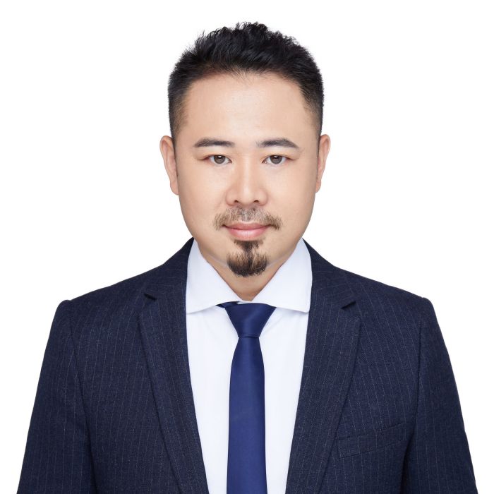 李學民(新傳智庫CEO、讚美傳媒創始人) 李學民(新傳智庫CEO、讚美傳媒創始人)