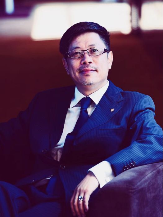 方明(浮雲藝術CEO) 方明(浮雲藝術CEO)