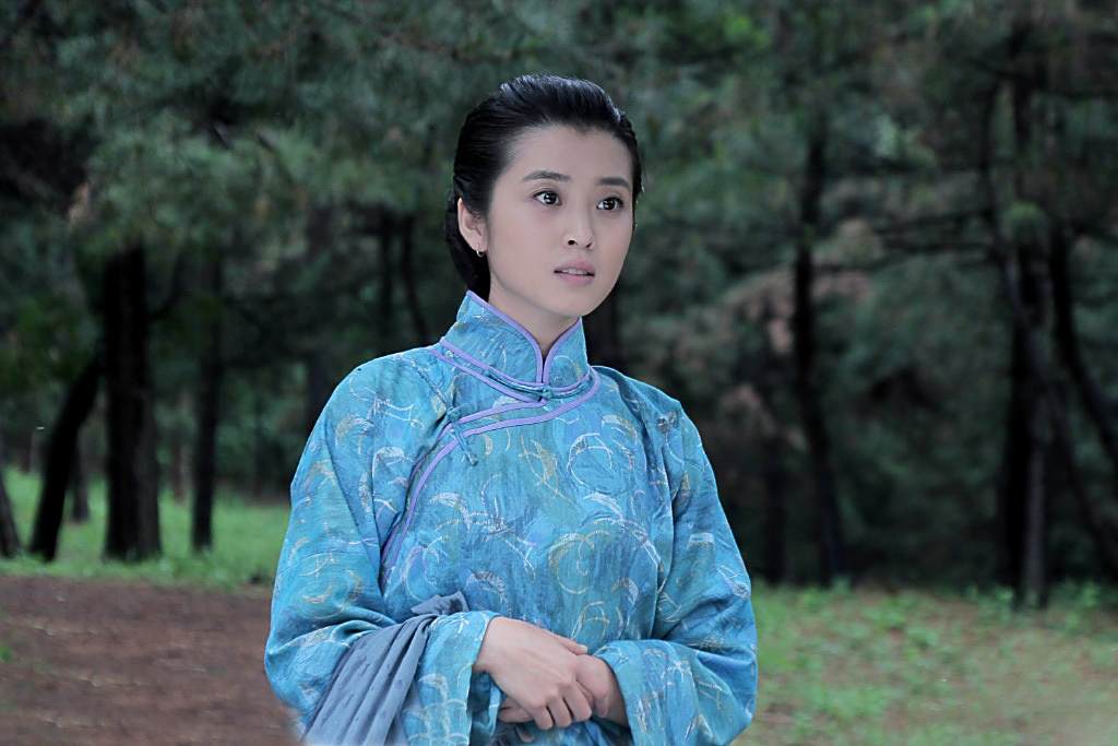 郭二雙(電視劇《絕地槍王》中的角色,李若嘉飾演) 郭二雙(電視劇《絕地槍王》中的角色,李若嘉飾演)