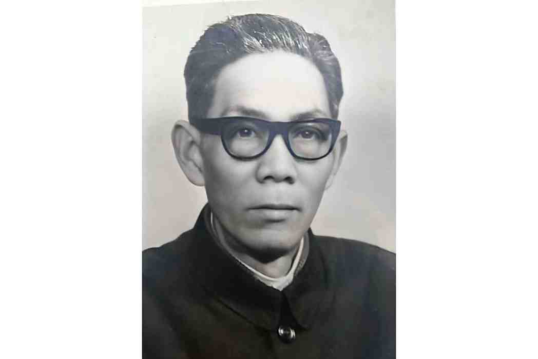 李克明(中國社會科學院世界歷史研究所《世界歷史》編輯部原黨組書記) 李克明(中國社會科學院世界歷史研究所《世界歷史》編輯部原黨組書記)