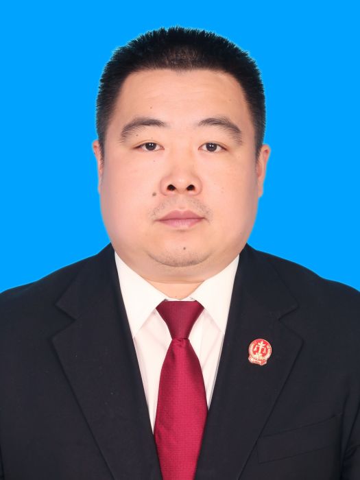 盧志峰(浙江省永康市人民法院黨組成員、副院長、四級高級法官) 盧志峰(浙江省永康市人民法院黨組成員、副院長、四級高級法官)