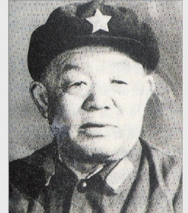 唐萬成(焦作市軍分區干休所黨委副書記) 唐萬成(焦作市軍分區干休所黨委副書記)