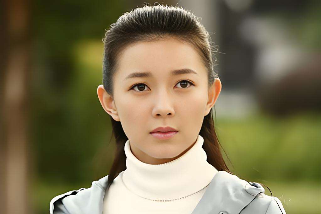 江小璐 江小璐